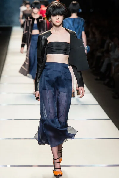 Look 23